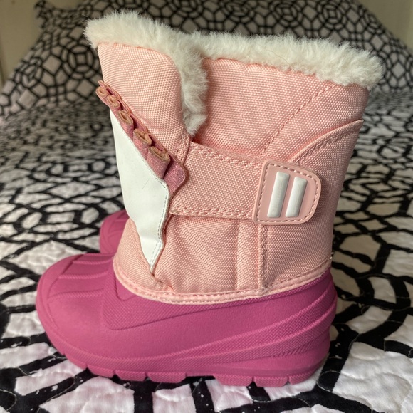 Cat & Jack Toddler Girl’s Boots Size 7 - Picture 4 of 7